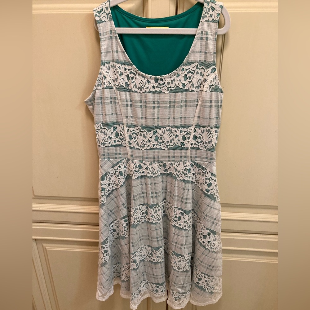 Yellow Star Teal and WhiteLace Midi Dress Small